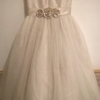 Vestido de Daminha Nude cetim com tule. Lindo Usado apenas uma vez - 6 anos - Lica´s Noivas Design