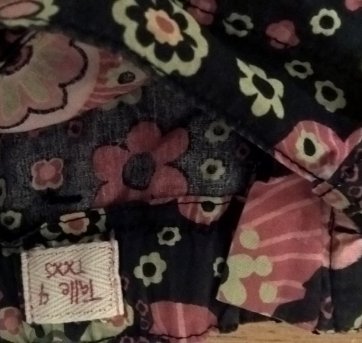 Saia preta com flores ajustavel - 4 anos - Talle TXXS