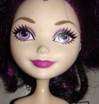 Boneca antiga pós monster high ever after high raven queen - Sem faixa etaria - Mattel