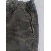 Calça estilo Militar - 15 anos - Não informada