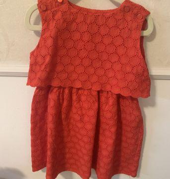 vestido vermelho 2 anos