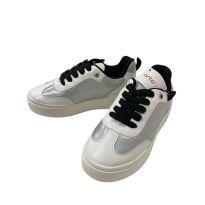 Tenis branco com detalhe prata - 28 - Não informada