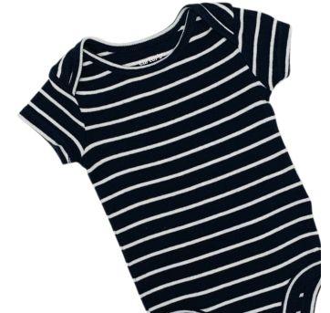Body Manga Curta Preto Listrado Carter´s - 3 meses - Carter`s