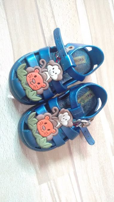 Sandália menino tamanho 17/18 18 no Ficou Pequeno - Desapegos de Sapatos  quase novos ou nunca usados para bebês, crianças e mamães. 627120