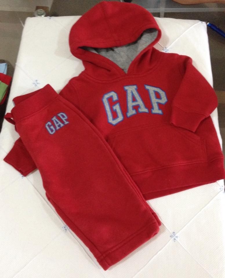 Lindo Conjunto De Moletom Gap 6 Meses No Ficou Pequeno Desapegos De Roupas Quase Novas Ou Nunca Usadas Para Bebes Criancas E Mamaes