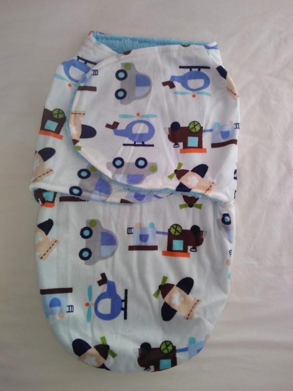 Cueiro Swaddle Enroladinho ajustável com velcro novo no Ficou Pequeno