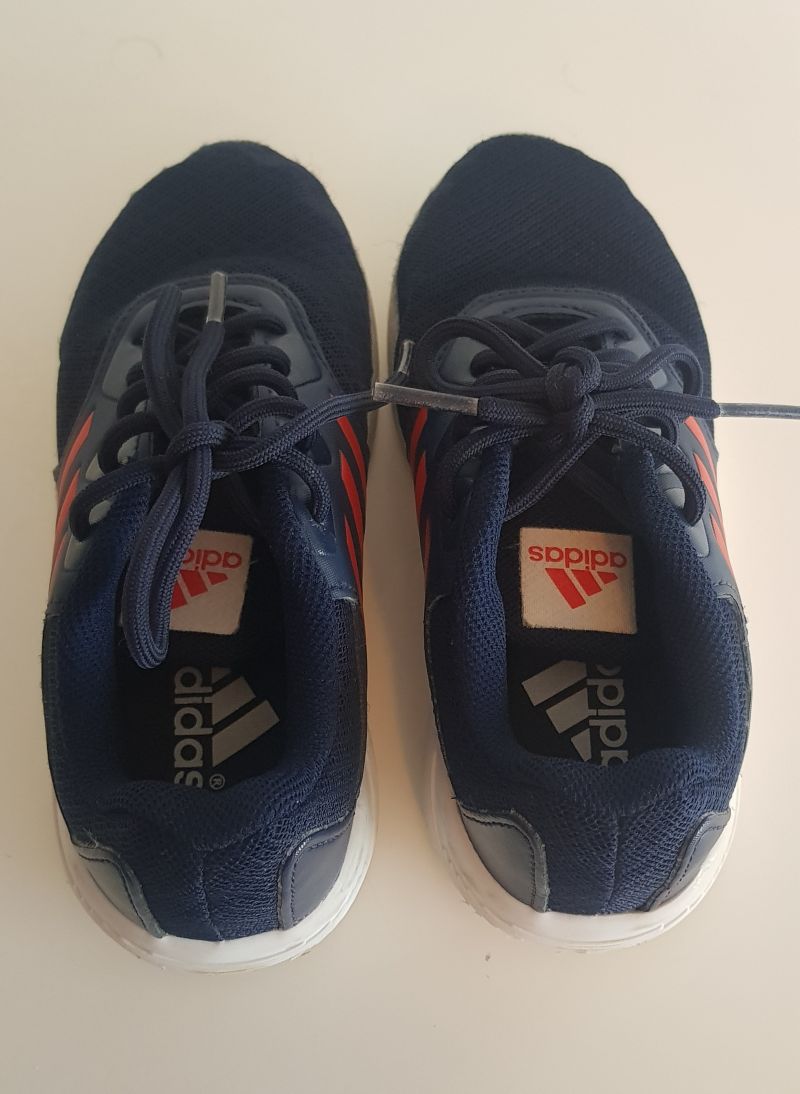 tenis adidas infantil 27