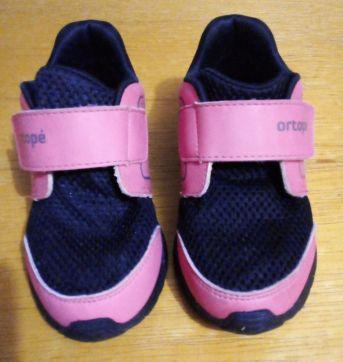 Tenis Ortopé tamanho 26 menina 26 no Ficou Pequeno - Desapegos de Sapatos  quase novos ou nunca usados para bebês, crianças e mamães. 1074650