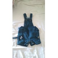 Jardineira jeans com blusa (2 peças) - 9 a 12 meses - Aconchego do Bebê