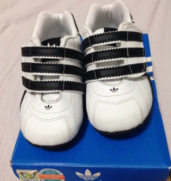 Tênis adidas original - 19 - Adidas