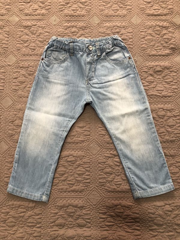 Calça jeans claro Zara Baby tam 12/18 meses 12 a 18 meses no Ficou Pequeno  - Desapegos de Roupas quase novas ou nunca usadas para bebês, crianças e  mamães. 692455