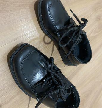 Sapato Social Infantil Menino Cardaço 26 no Ficou Pequeno - Desapegos de  Sapatos quase novos ou nunca usados para bebês, crianças e mamães. 1078189
