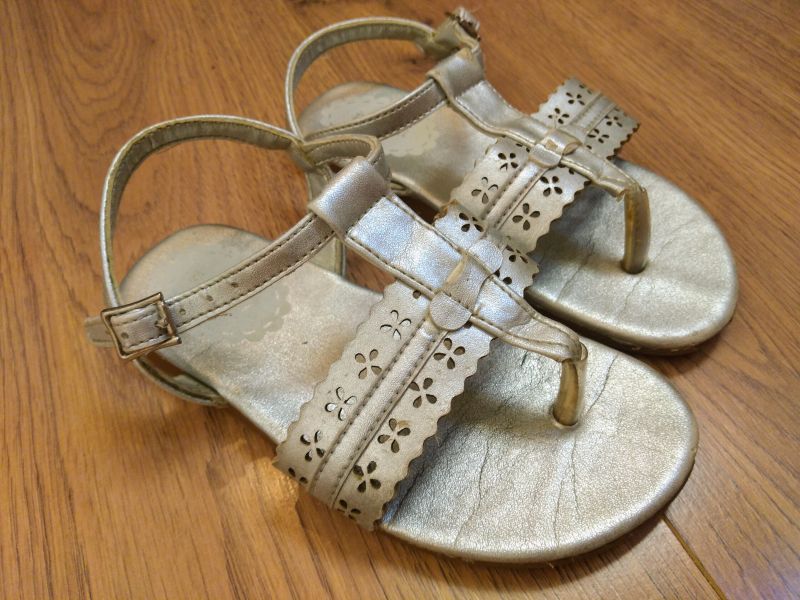 Comprar Sandálias de Criança tamanho 24 Online | FASHIOLA.com.br