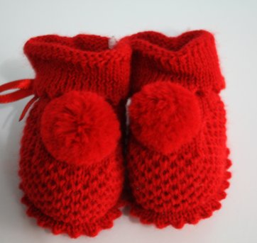 Sapatinho Vermelho de Lã 0 a 3 meses no Ficou Pequeno - Desapegos de Roupas  quase novas ou nunca usadas para bebês, crianças e mamães. 82637