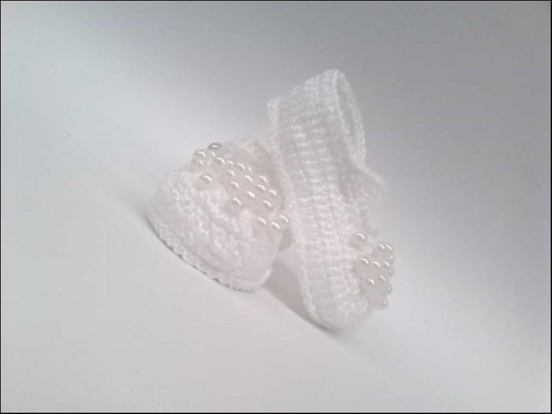 sapatinhos de croche branco