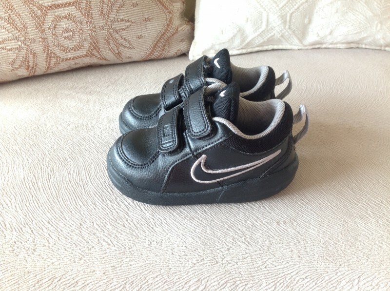tenis nike bebe preto