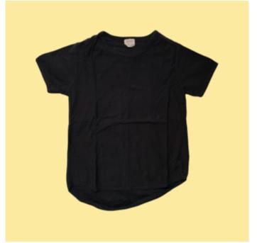 camiseta preta zara