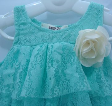 Vestido verde em renda com elastano - 1 ano - Importada