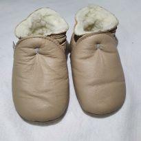 Sapatinho com pelo por dentro 16 no Ficou Pequeno - Desapegos de Sapatos  quase novos ou nunca usados para bebês, crianças e mamães. 685555