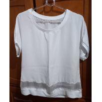 BLUSINHA SUPER LEVE - M - 40 - 42 - sem etiqueta