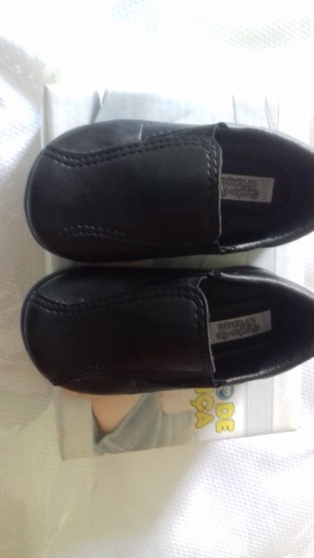 Sapato infantil preto sonho de criança tamanho 19 19 no Ficou Pequeno -  Desapegos de Sapatos quase novos ou nunca usados para bebês, crianças e  mamães. 541622