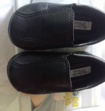Sapato infantil preto sonho de criança tamanho 19 19 no Ficou Pequeno -  Desapegos de Sapatos quase novos ou nunca usados para bebês, crianças e  mamães. 541622