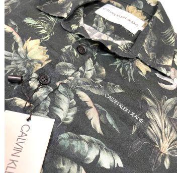 Camisa meia manga Calvin Klein floral, 8 anos. - 8 anos - Calvin Klein
