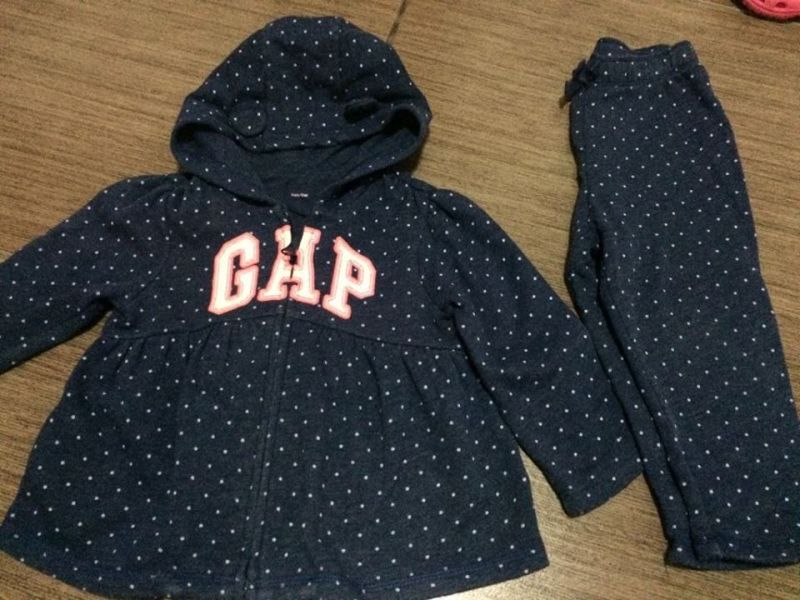 Conjunto Moletom Gap Azul Poa 18 A 24 Meses No Ficou Pequeno Desapegos De Roupas Quase Novas Ou Nunca Usadas Para Bebes Criancas E Mamaes 6574